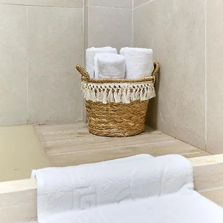 Spa&pool In Infinity - Parking Mamaia