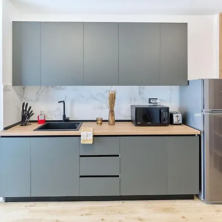 Spa&pool In Infinity - Parking Apartament Mamaia